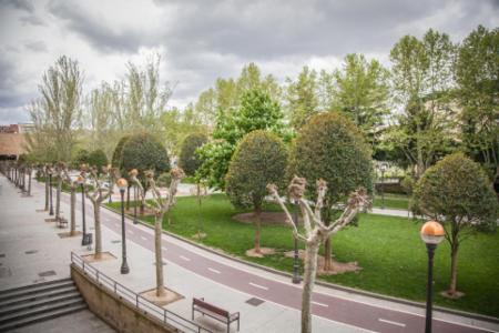 Pension Parque Del Ebro (Adults Only) Logrono Luaran gambar