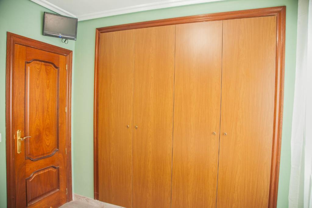 Pension Parque Del Ebro (Adults Only) Logrono Bilik gambar