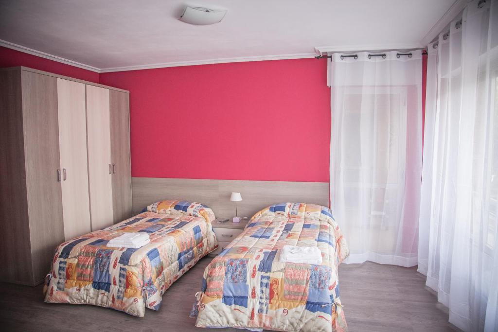 Pension Parque Del Ebro (Adults Only) Logrono Bilik gambar